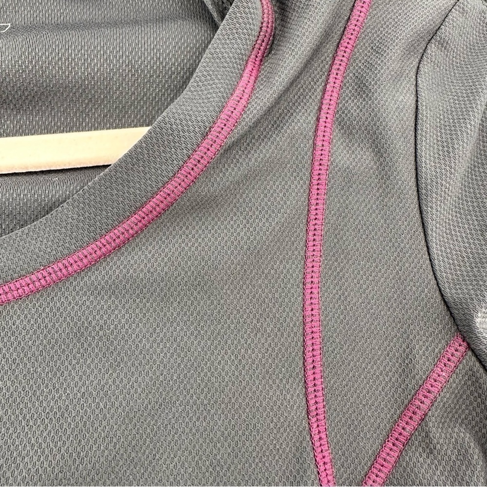 ATHLETA Women’s Active Top with Ruched Front and Sleeves with Hood Size Medium - Picture 5 of 10
